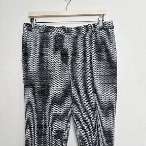 HUGO  BOSS Womens Sz 6 Acrila Textured Abstract Pant Black White Cotton Blend - Picture 2 of 14